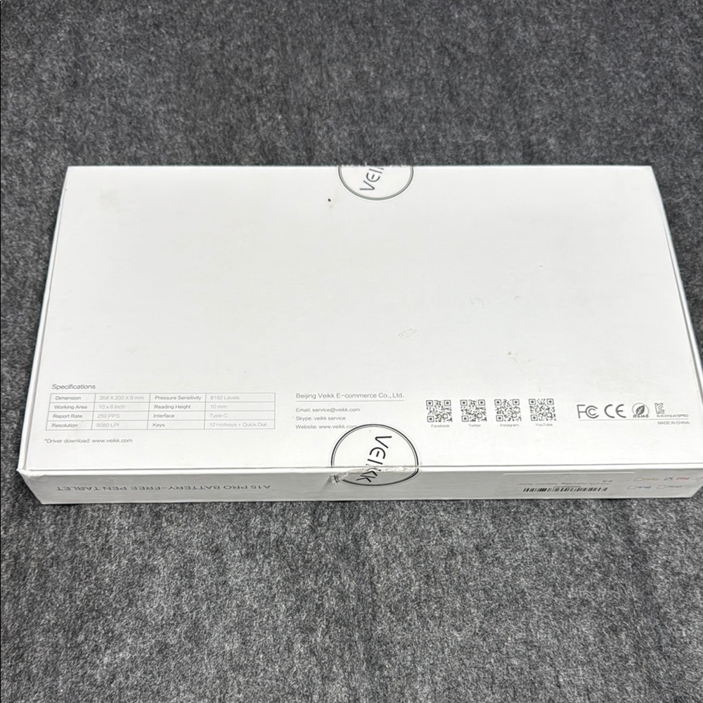 A15 Pro Graphics Tablet - White - Picture 6 of 12